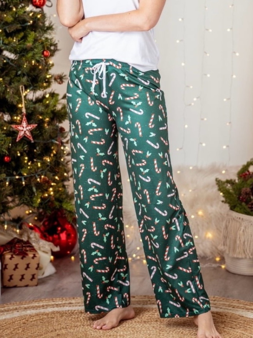hello mello Holiday Candy Cane Lounge Pants - Dark Green